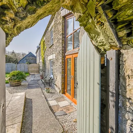 Holiday home Polean Farm - With Free Animal Feeding And Pony Rides And Free Access To A Nearby Pool *