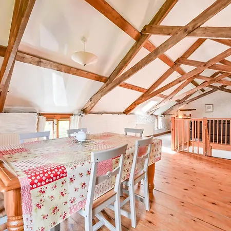 Holiday home Polean Farm - With Free Animal Feeding And Pony Rides And Free Access To A Nearby Pool Looe