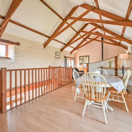 Polean Farm - With Free Animal Feeding And Pony Rides And Free Access To A Nearby Pool