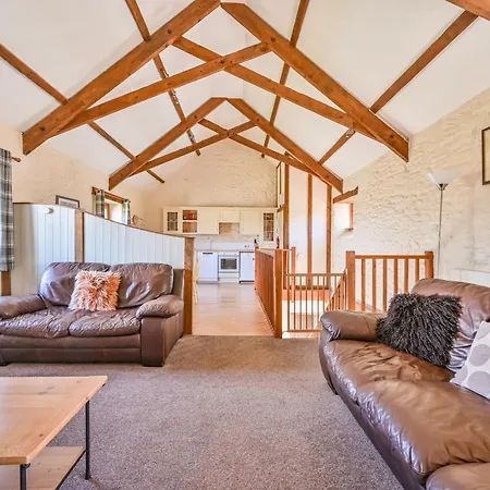 Holiday home Polean Farm - With Free Animal Feeding And Pony Rides And Free Access To A Nearby Pool