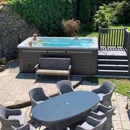 Polean Farm - With Free Animal Feeding And Pony Rides And Free Access To A Nearby Pool Holiday home